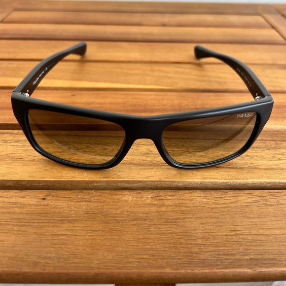 Prada Sunglasses NWOT - Picture 1 of 8